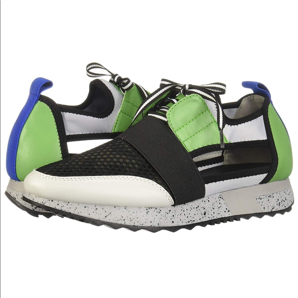 Steve Madden Arctic athletic shoe size 9